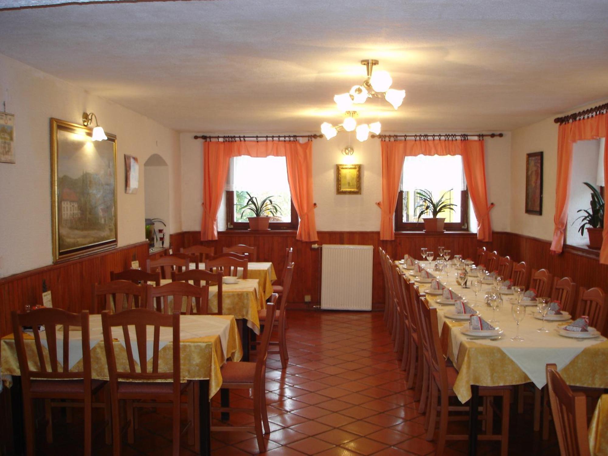 Guest House Cater Lasko ภายนอก รูปภาพ