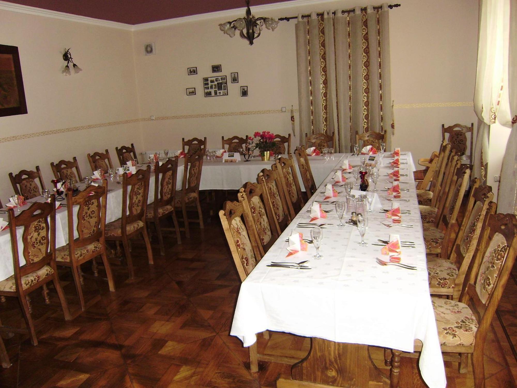 Guest House Cater Lasko ภายนอก รูปภาพ