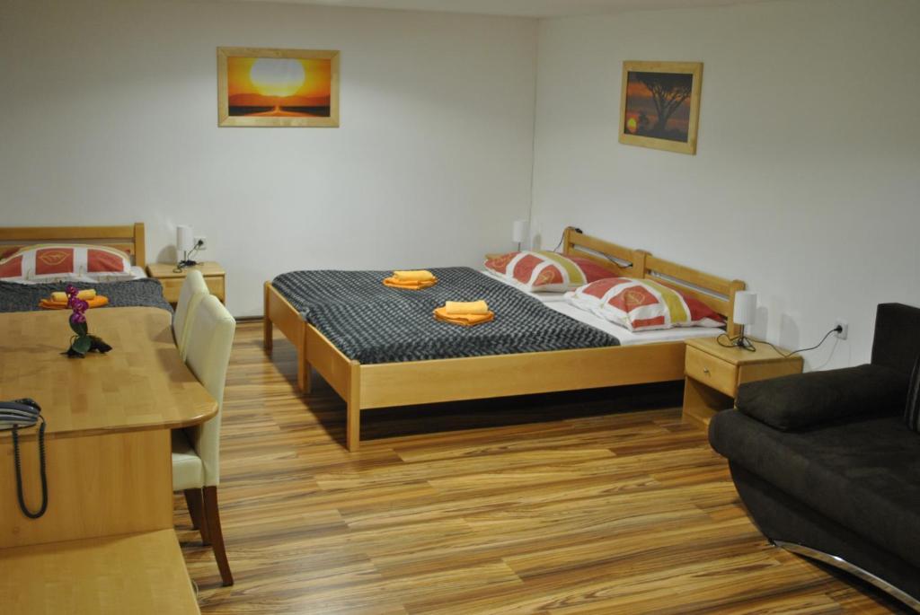 Guest House Cater Lasko ห้อง รูปภาพ